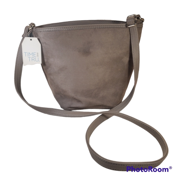 Time and Tru Gray Crossbody Bucket Bag - Picture 2 of 15